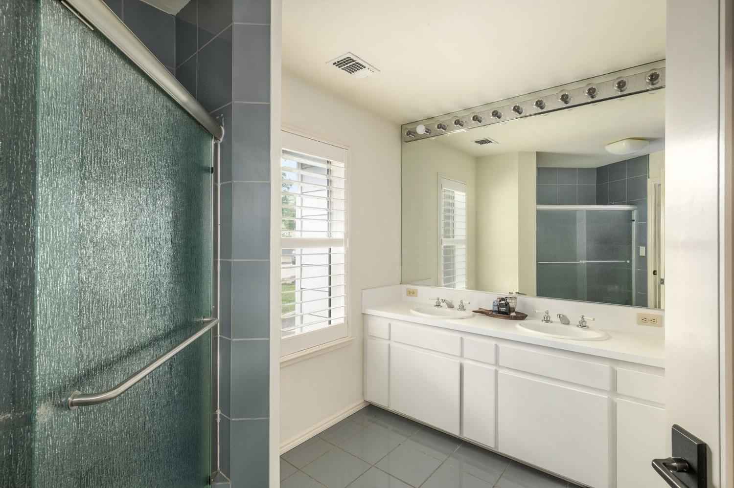 17159 Coyote Pass Ln, Clovis, CA 93619