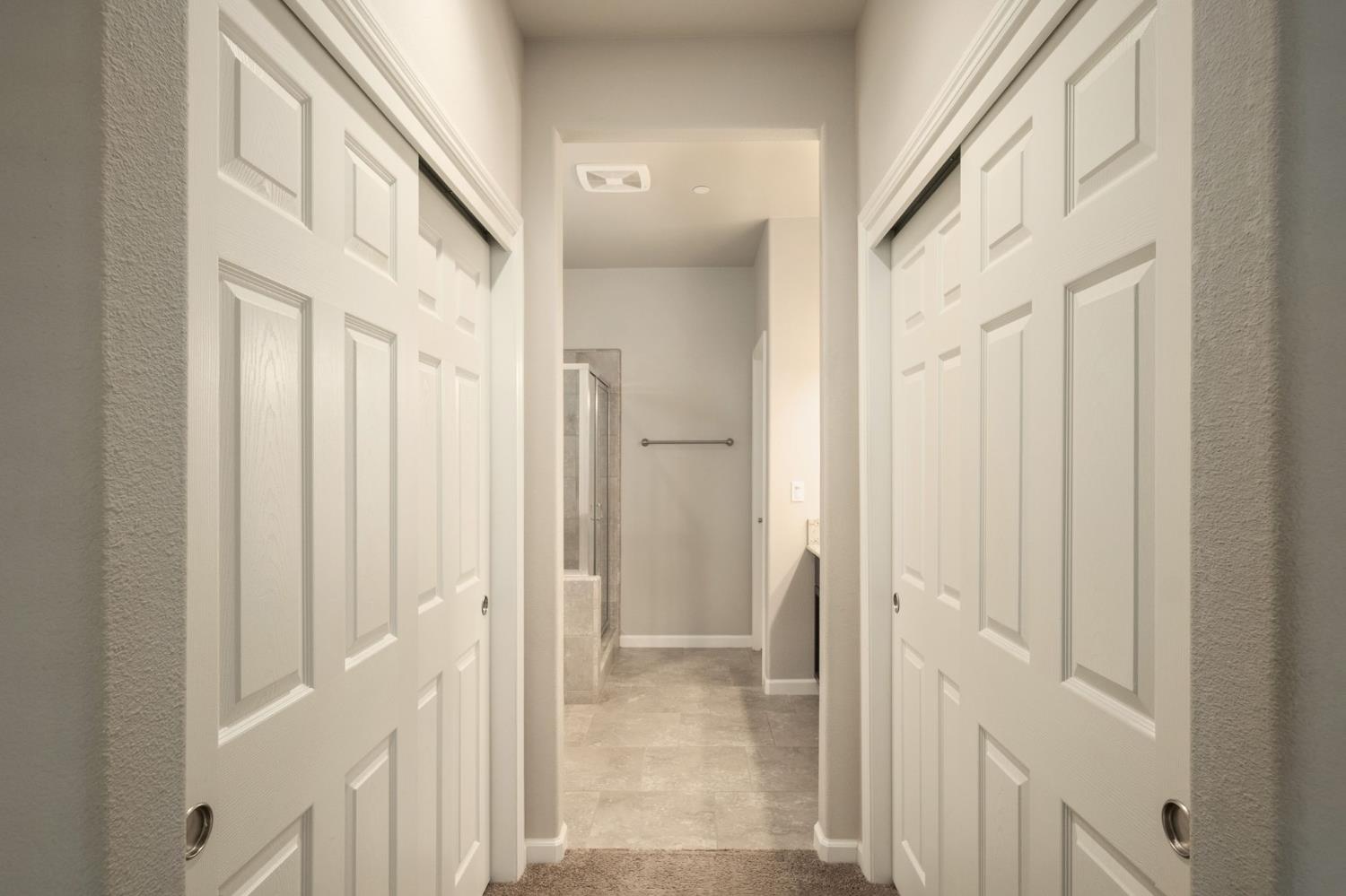 1565 N Kaweah Ave, Clovis, CA 93619