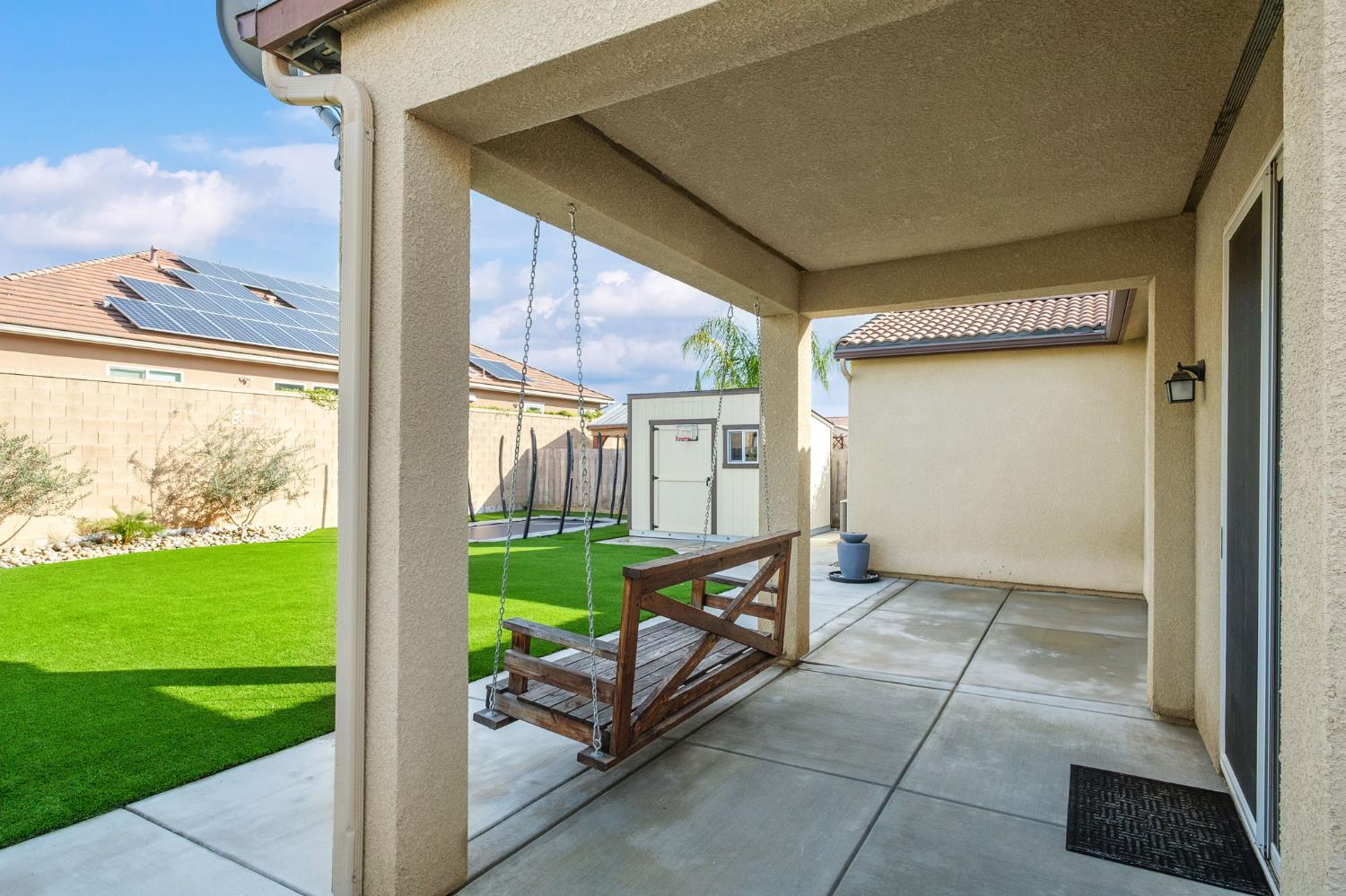 1565 N Kaweah Ave, Clovis, CA 93619