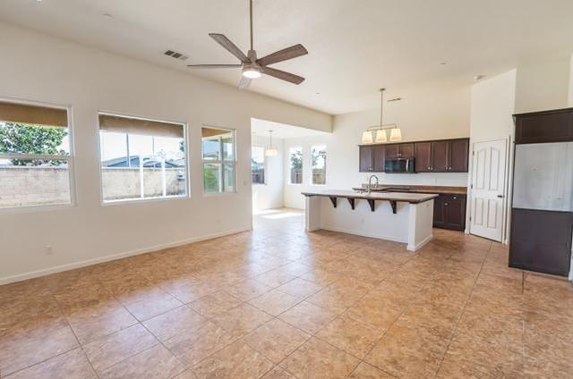 1043 La Jolla Ave, Clovis, CA 93619