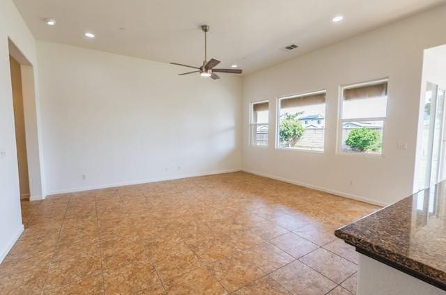 1043 La Jolla Ave, Clovis, CA 93619