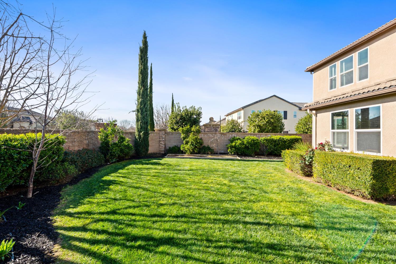 1814 N Notting Hill Ln, Clovis, CA 93619