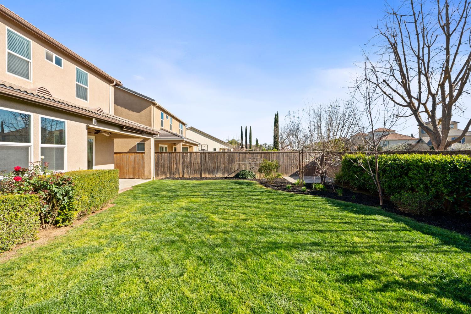 1814 N Notting Hill Ln, Clovis, CA 93619