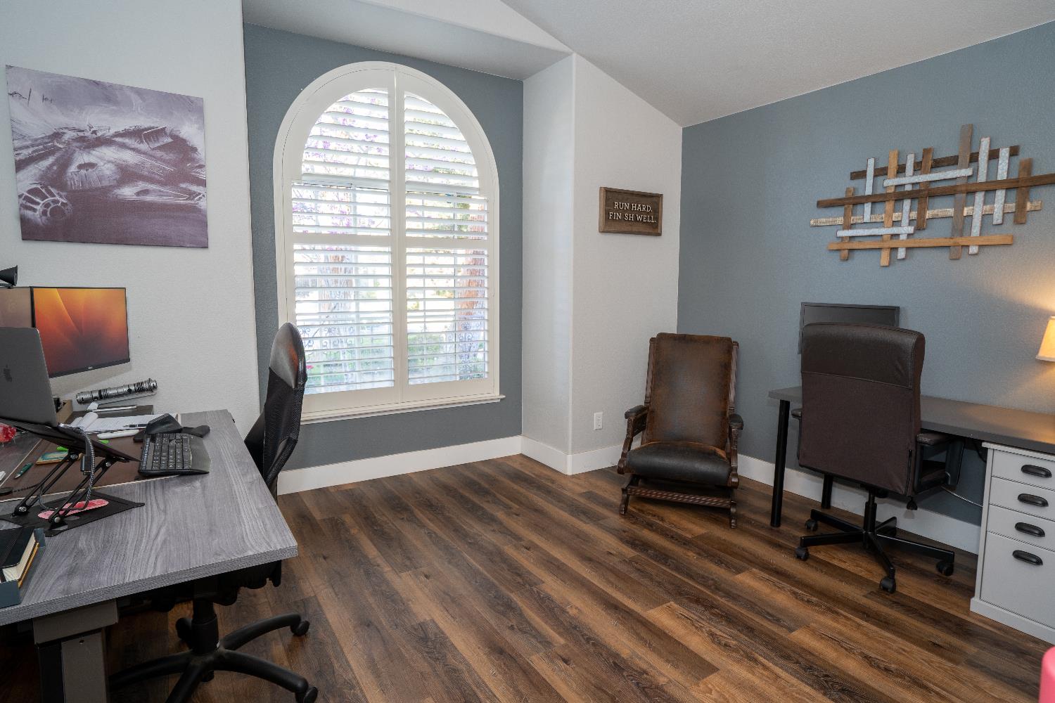 684 W Chennault Ave, Clovis, CA 93611