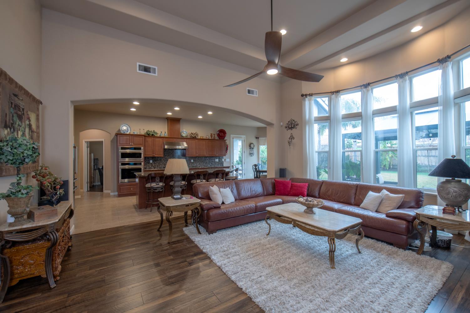 1890 N Hornet Ave, Clovis, CA 93619