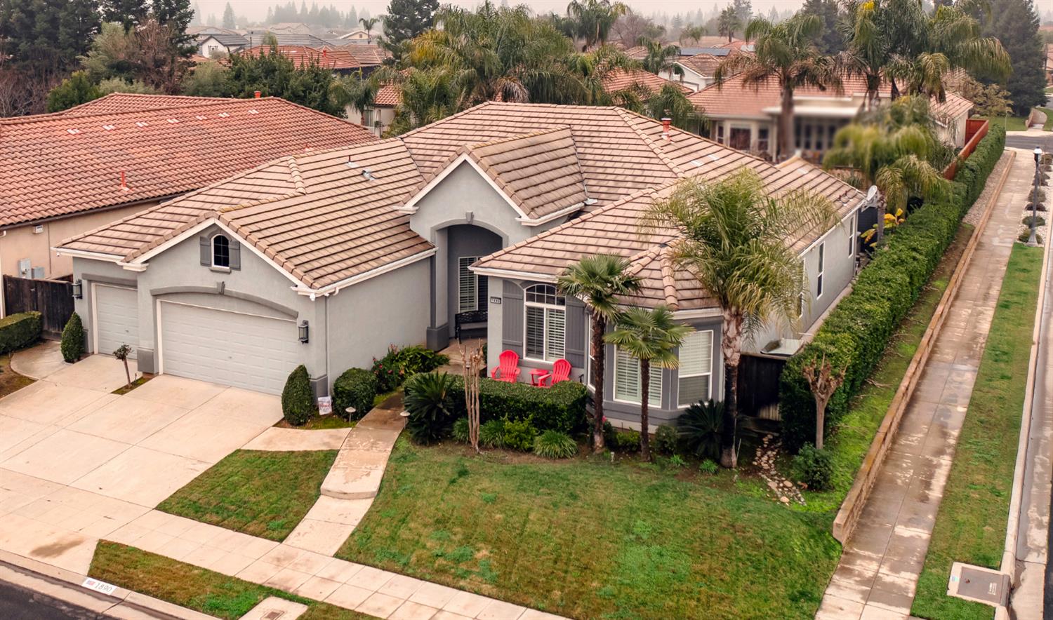 1890 N Hornet Ave, Clovis, CA 93619