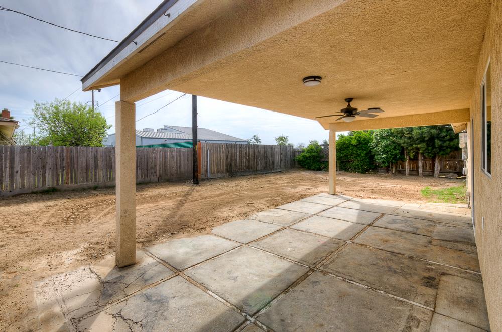 216 Keats Ave, Clovis, CA 93612