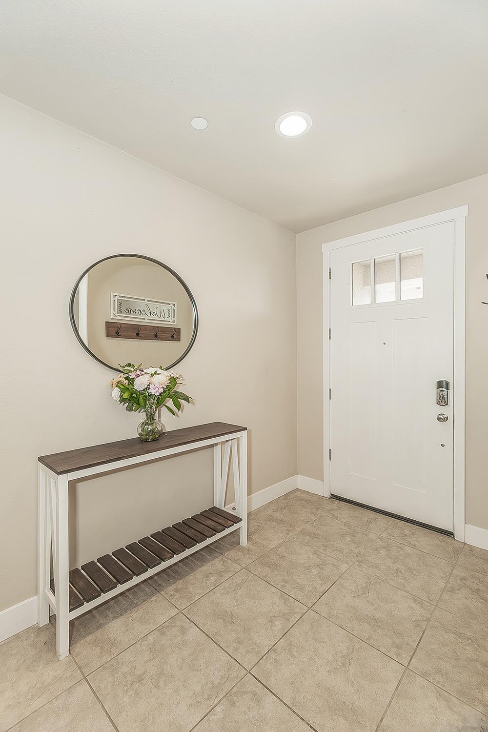 3883 Keats, Clovis, CA 93619