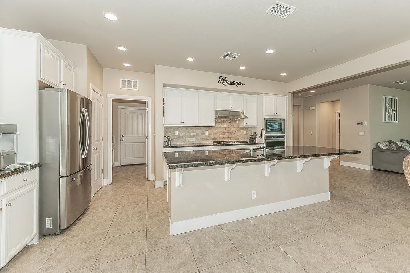 3883 Keats, Clovis, CA 93619