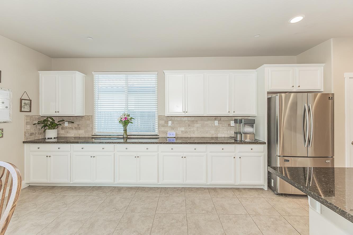 3883 Keats, Clovis, CA 93619