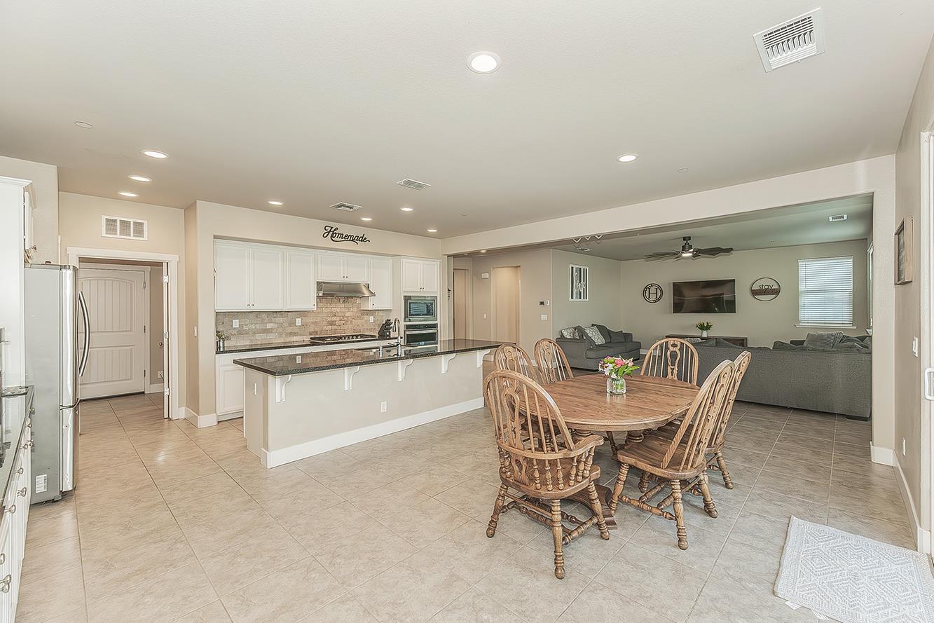 3883 Keats, Clovis, CA 93619