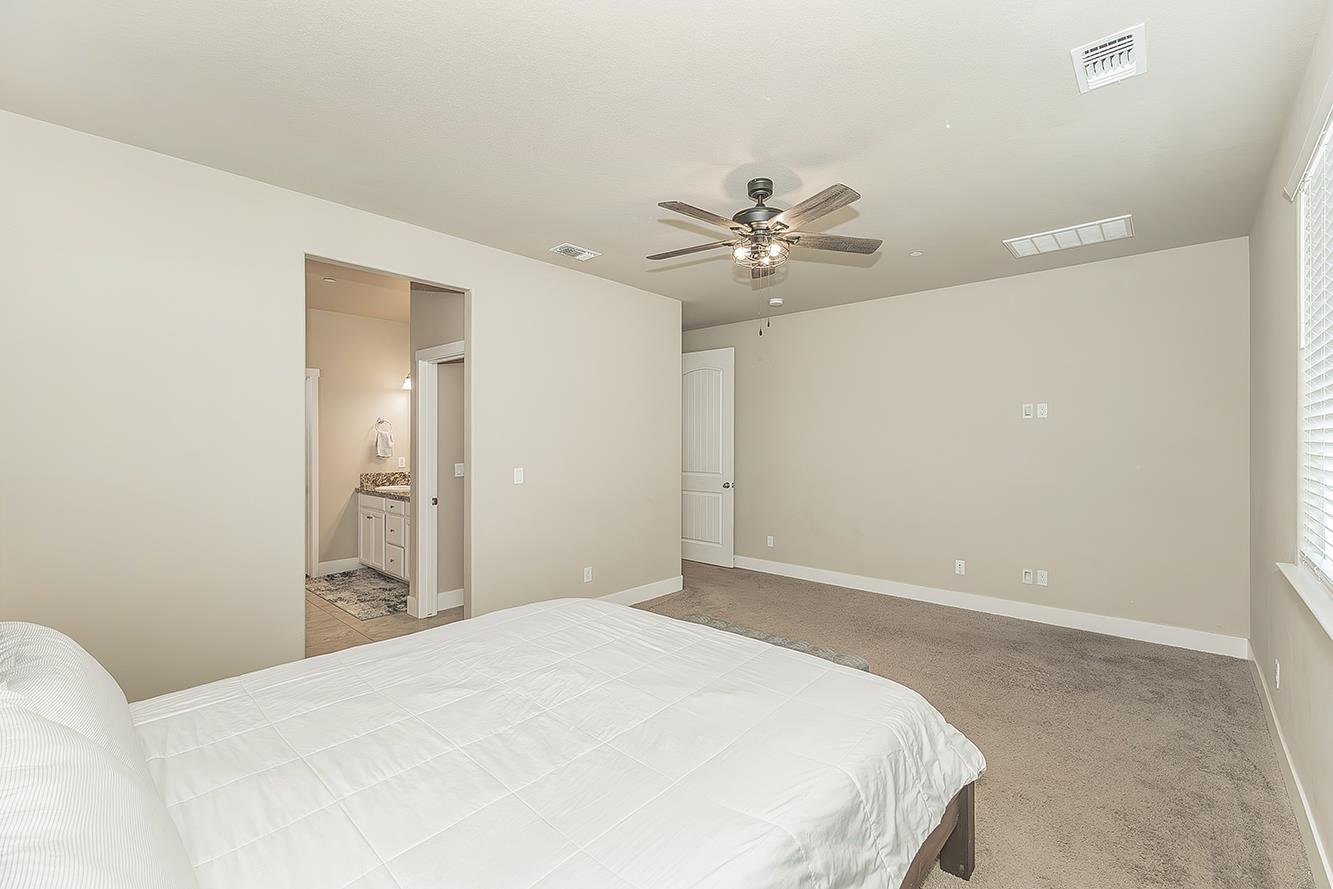 3883 Keats, Clovis, CA 93619