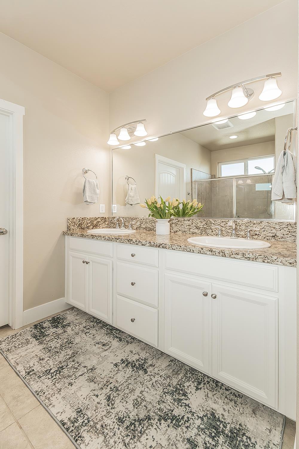 3883 Keats, Clovis, CA 93619