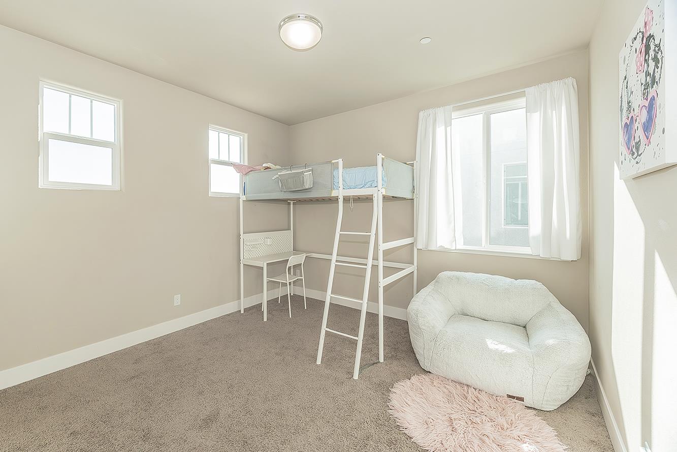 3883 Keats, Clovis, CA 93619