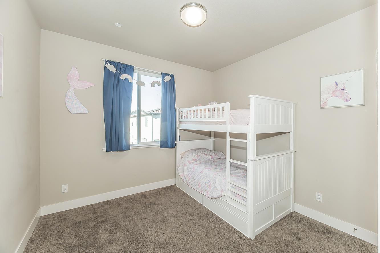 3883 Keats, Clovis, CA 93619