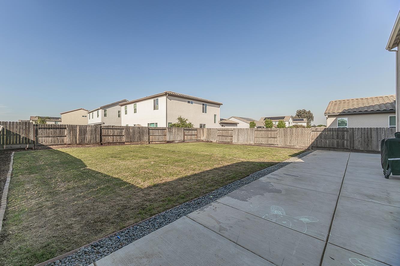 3883 Keats, Clovis, CA 93619