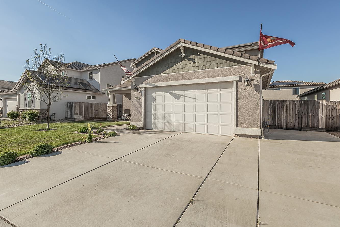 3883 Keats, Clovis, CA 93619