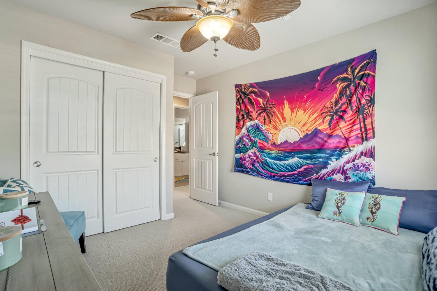 637 Soledad Ave, Clovis, CA 93619