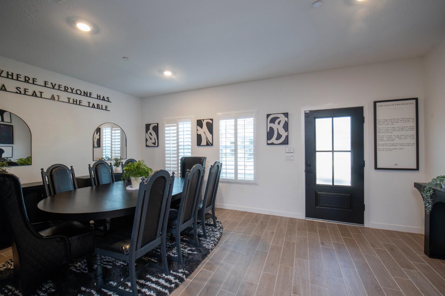 1280 Bloom Ave, Clovis, CA 93619