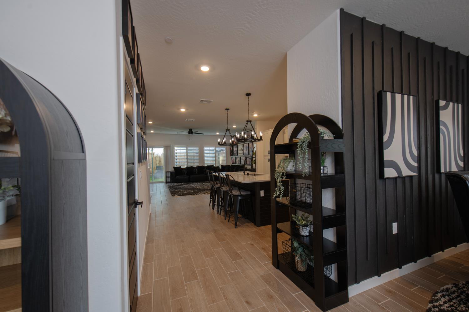 1280 Bloom Ave, Clovis, CA 93619