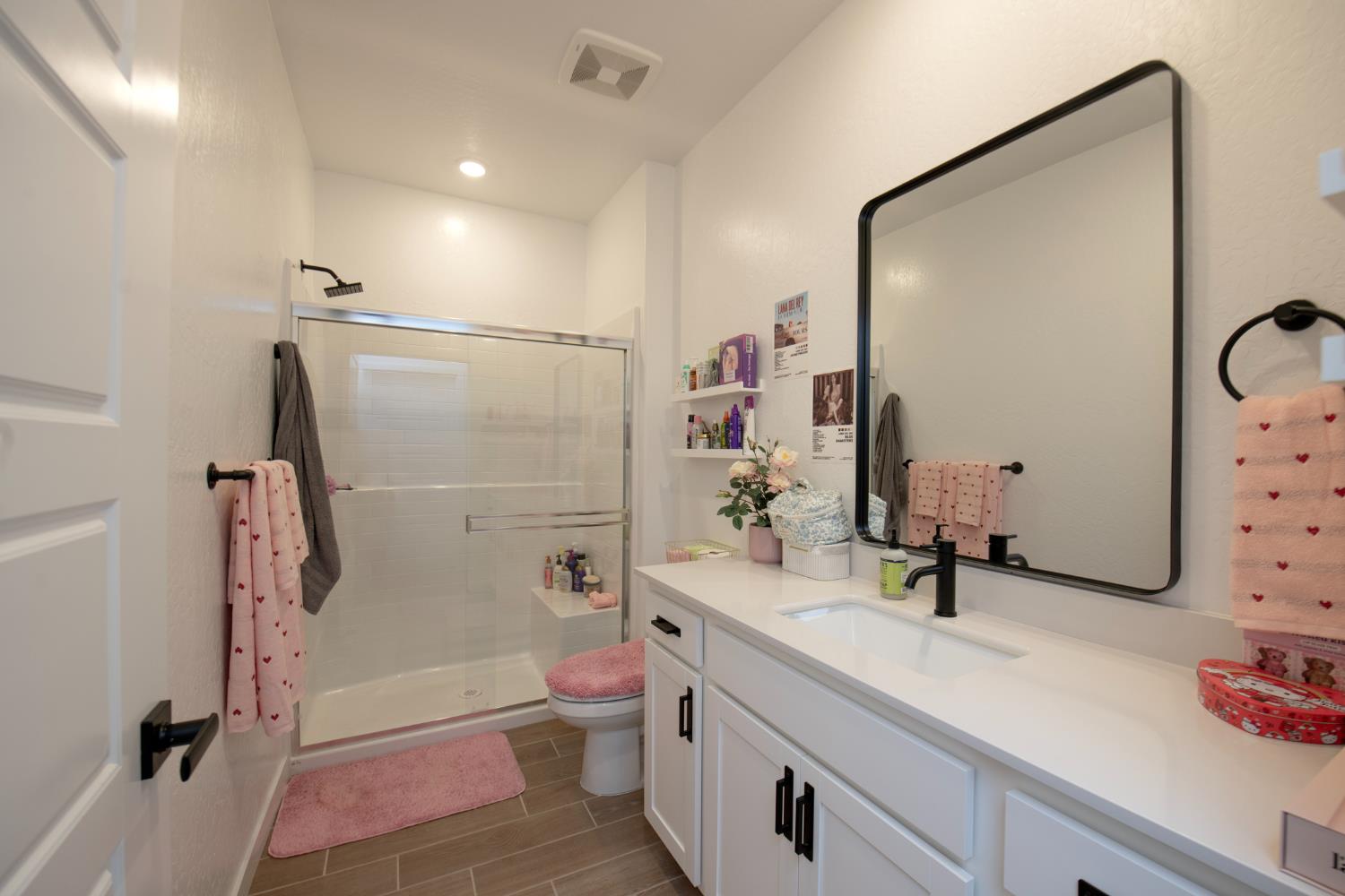 1280 Bloom Ave, Clovis, CA 93619