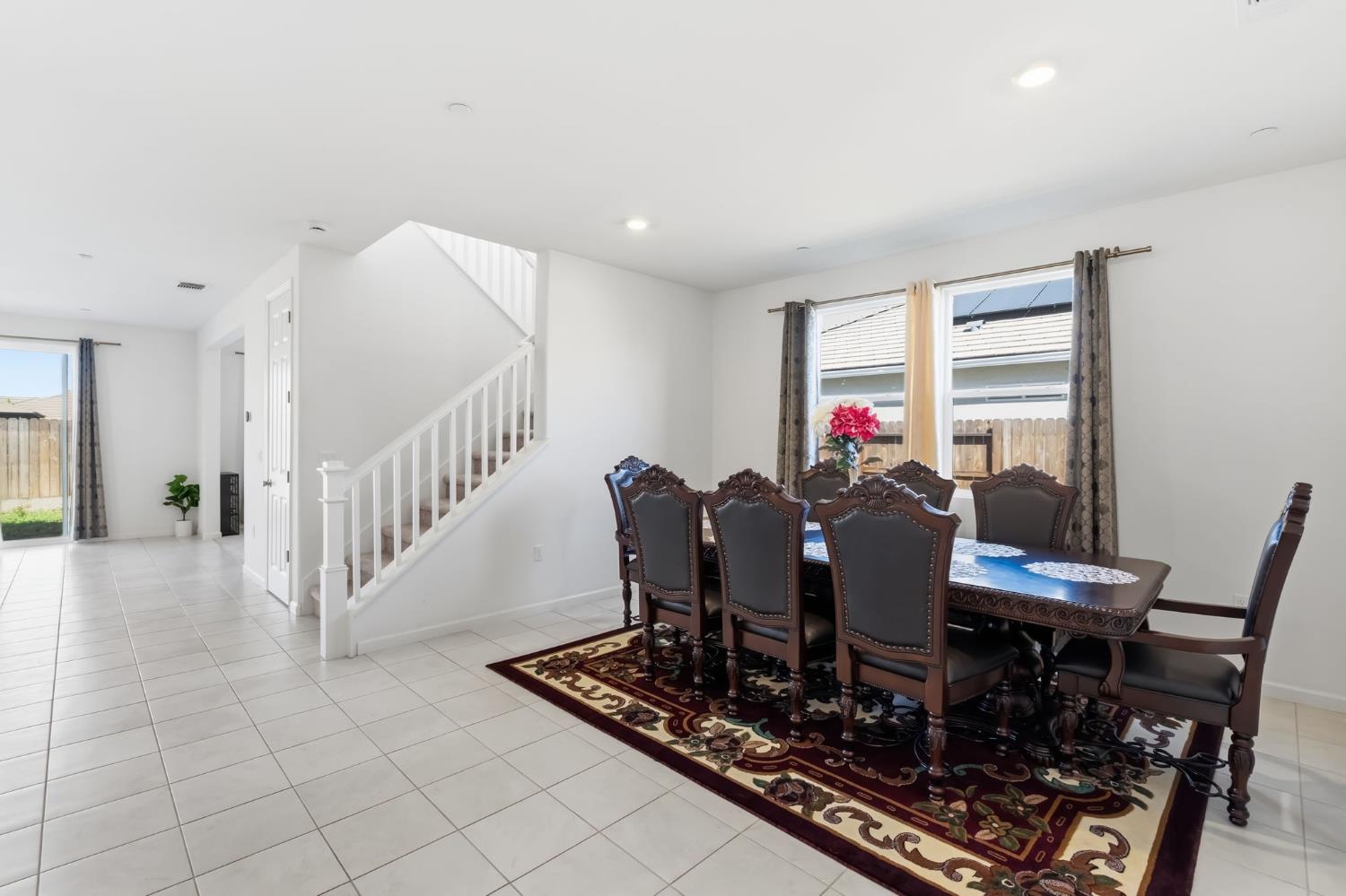 3562 E San Marino Ave, Clovis, CA 93619