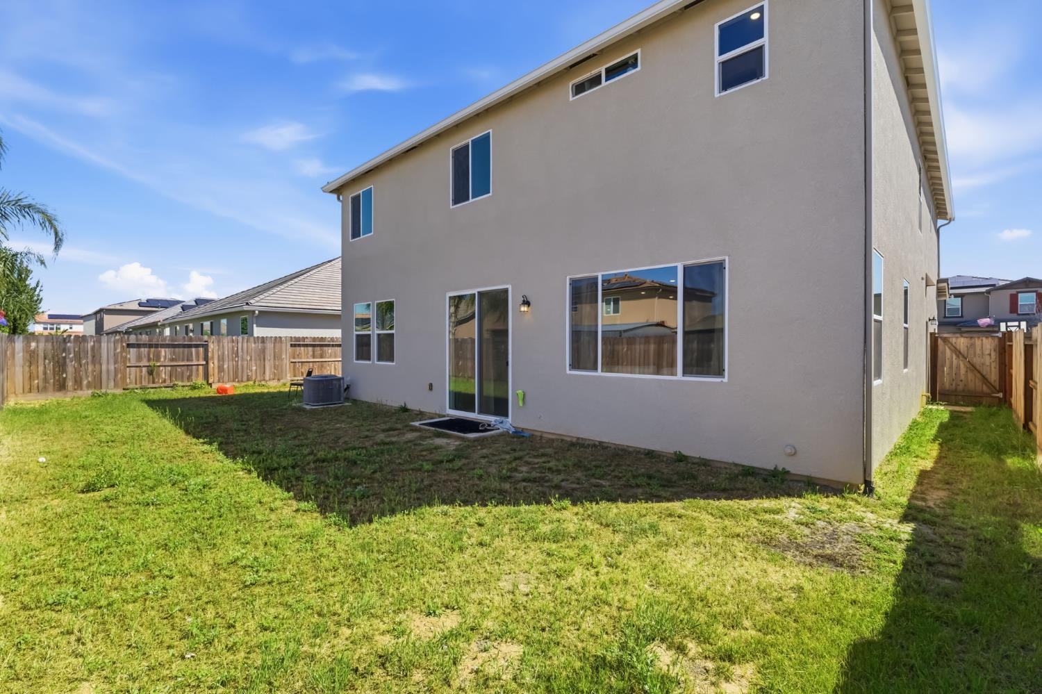 3562 E San Marino Ave, Clovis, CA 93619