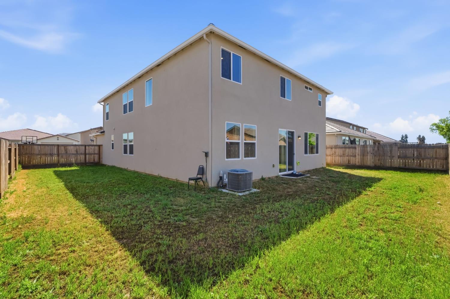 3562 E San Marino Ave, Clovis, CA 93619