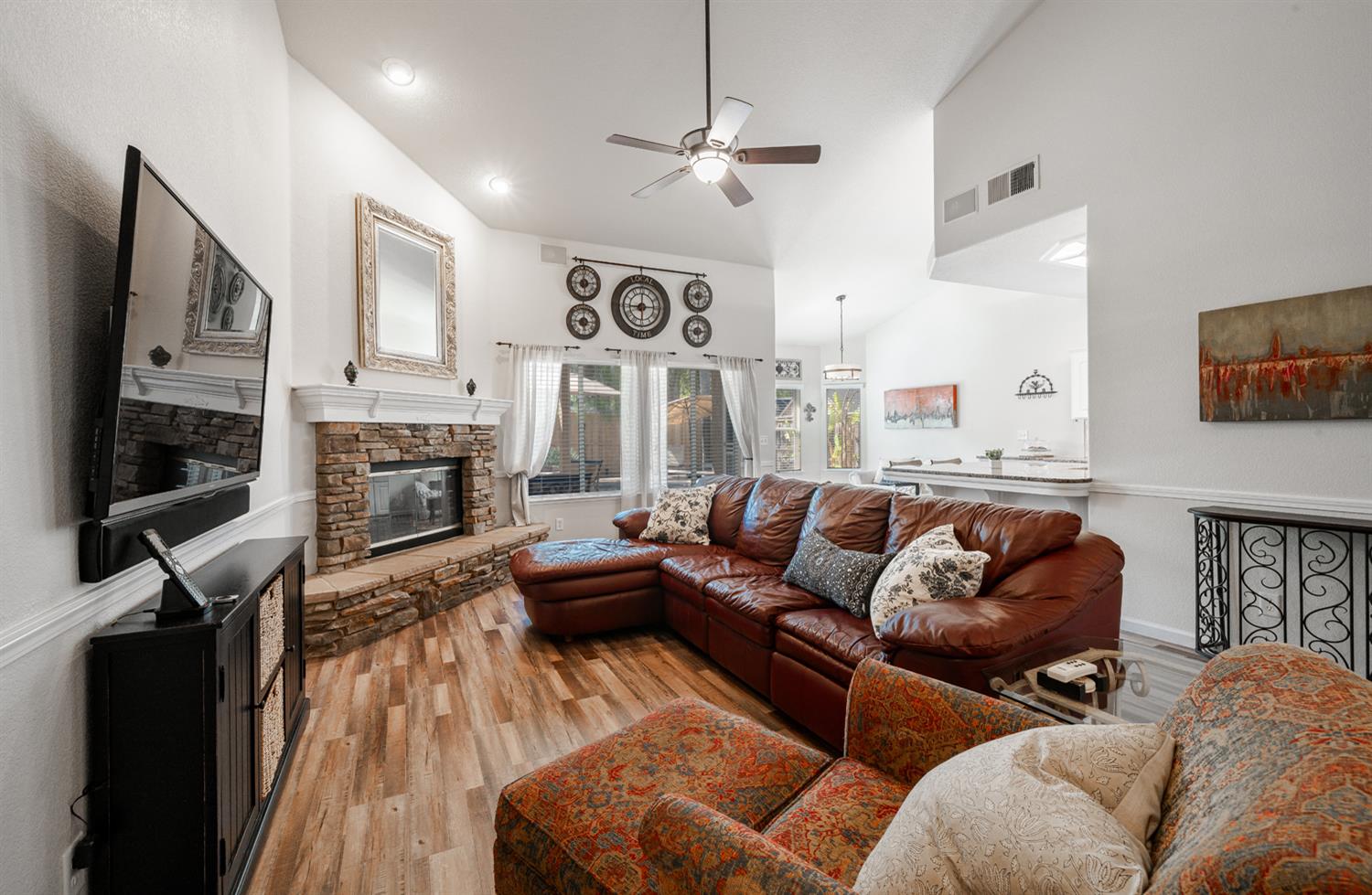 1774 N Homsy Ave, Clovis, CA 93619