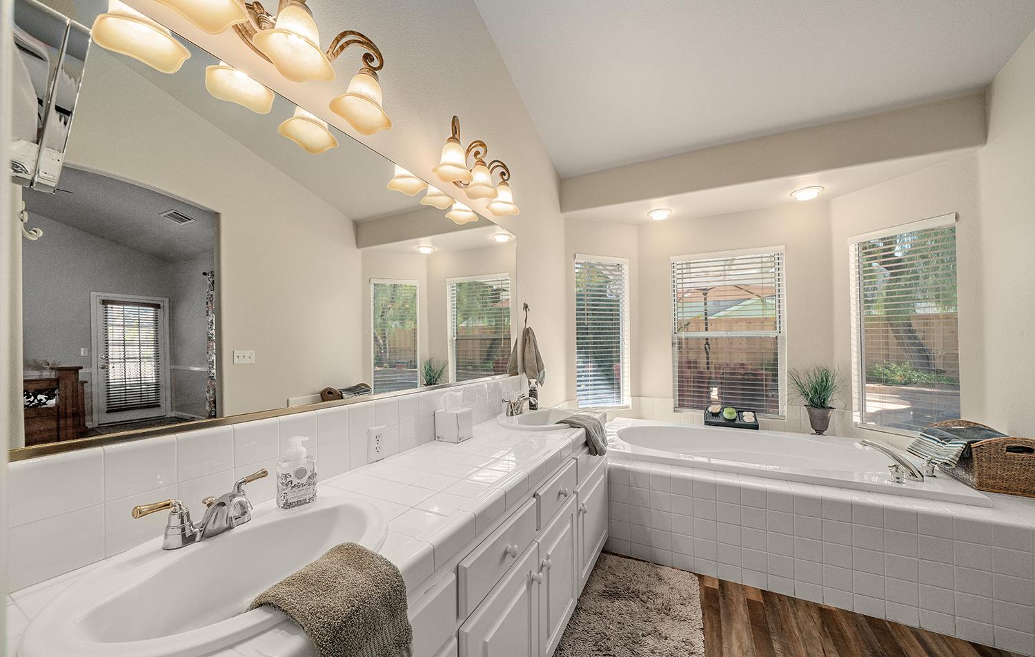 1774 N Homsy Ave, Clovis, CA 93619