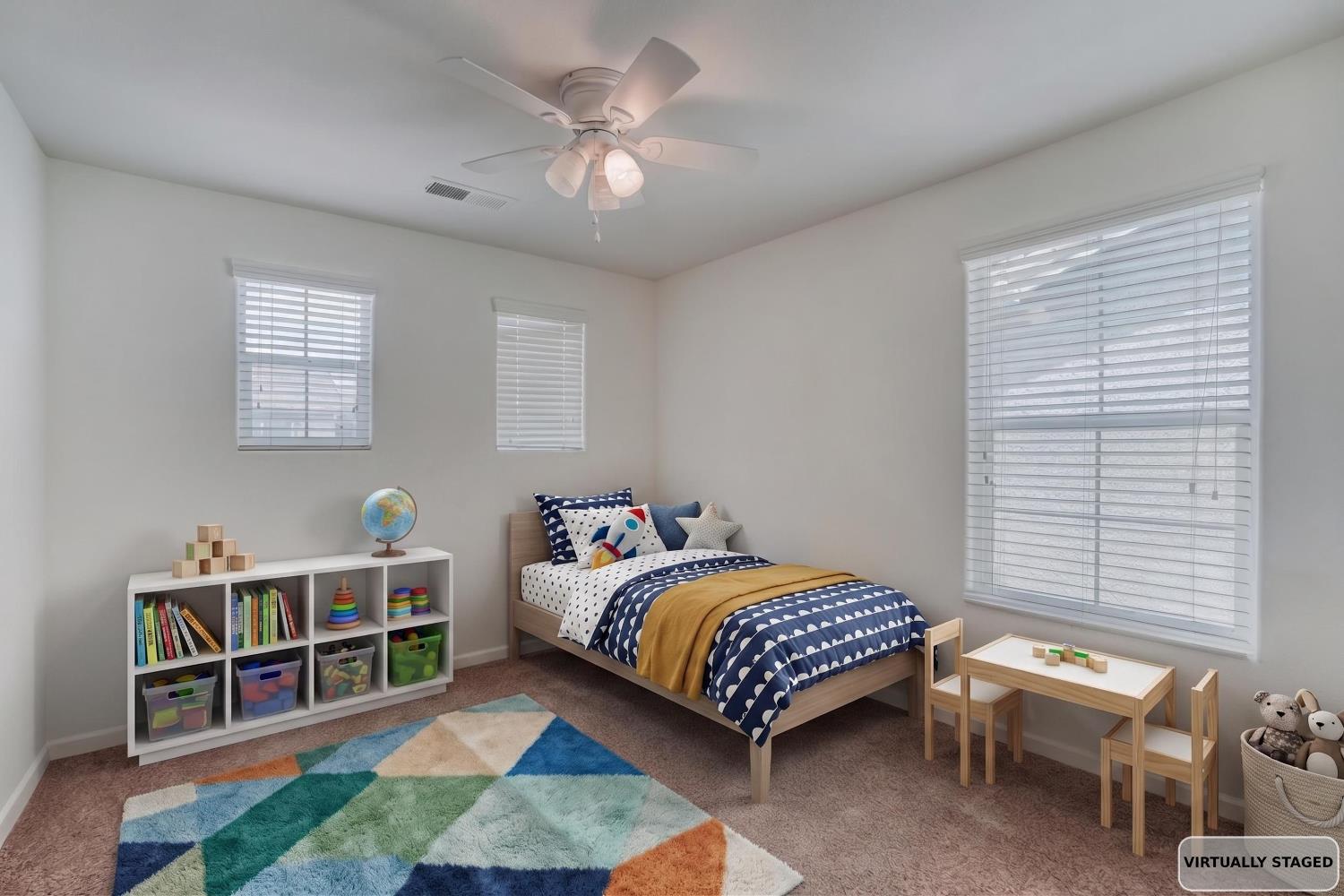 1525 N Piccadilly Ln, Clovis, CA 93619