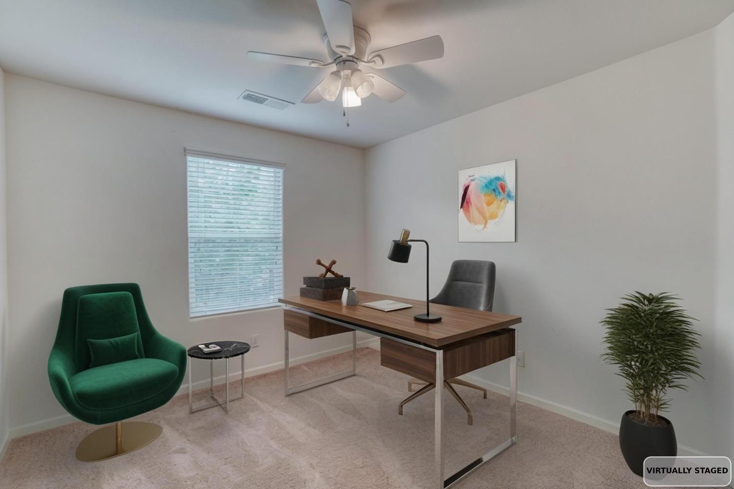 1525 N Piccadilly Ln, Clovis, CA 93619