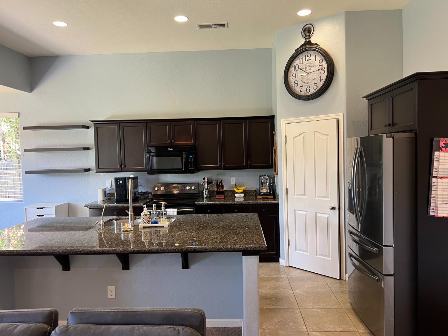 3742 Wrenwood Ave, Clovis, CA 93619