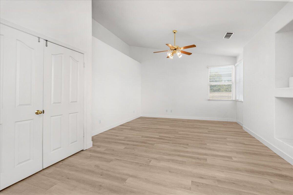 2162 Decatur Ave, Clovis, CA 93611
