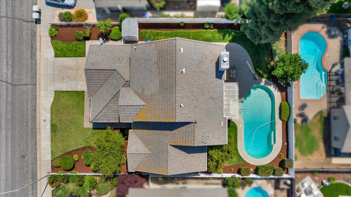 2162 Decatur Ave, Clovis, CA 93611