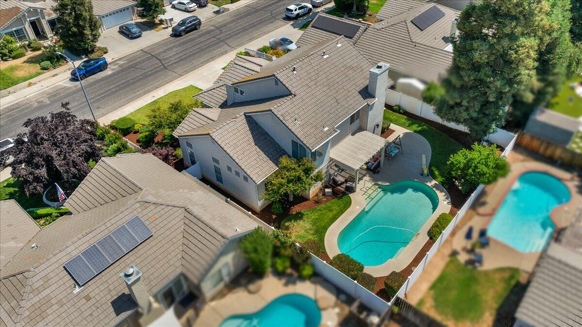 2162 Decatur Ave, Clovis, CA 93611