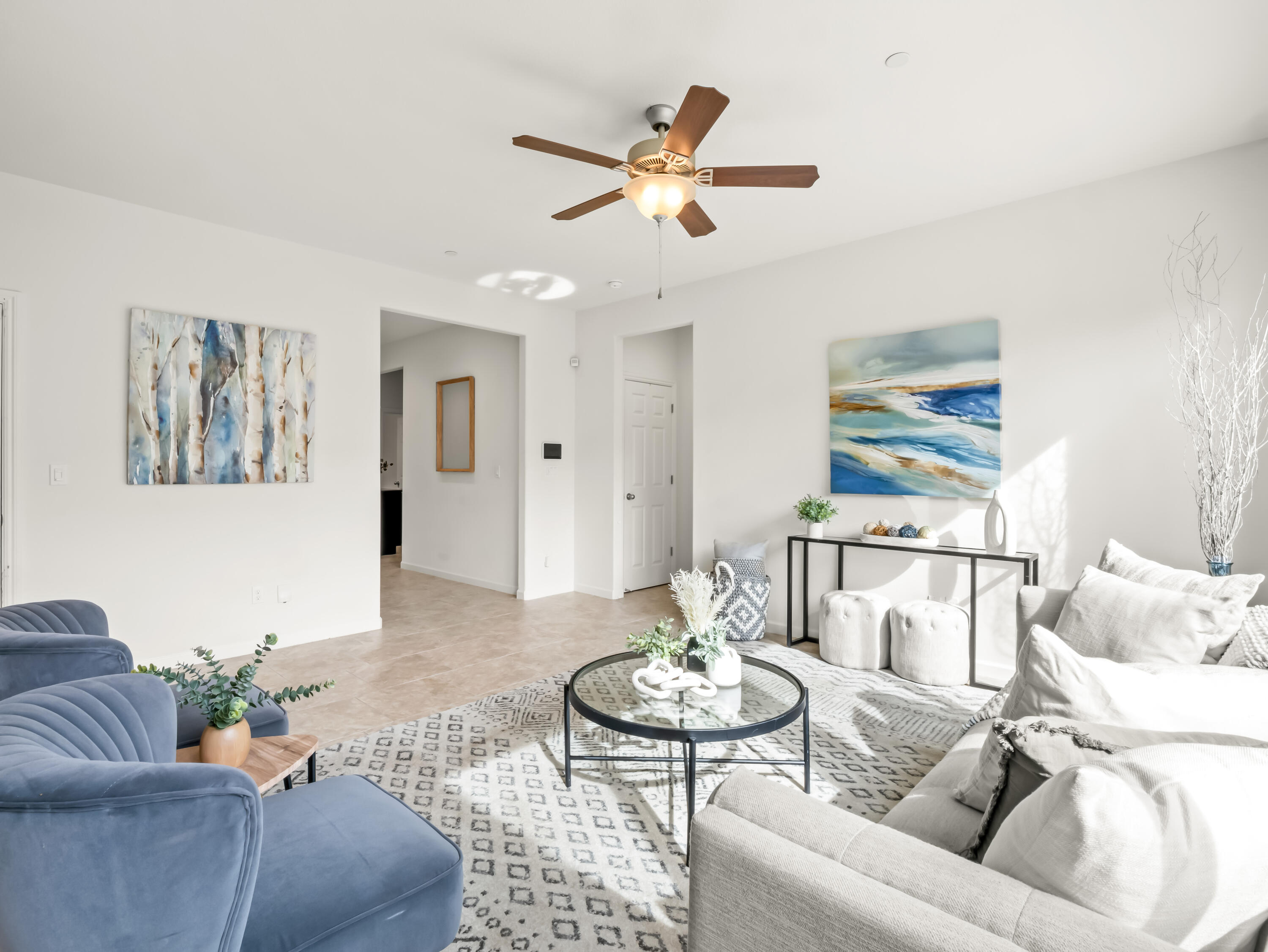 2318 Lombard Ln, Clovis, CA 93611