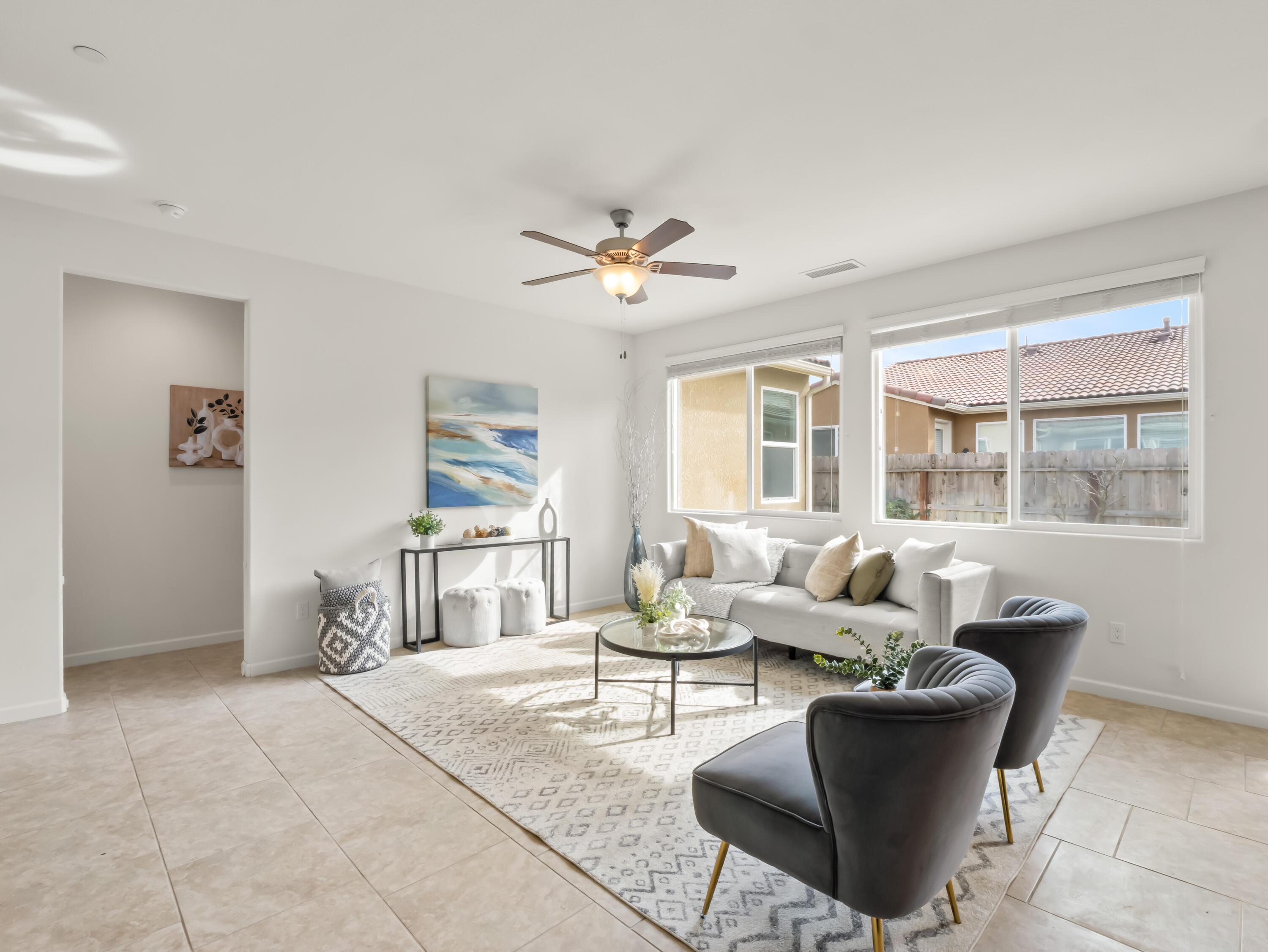 2318 Lombard Ln, Clovis, CA 93611